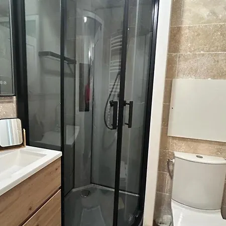 Apartment 2 Pieces Avec Piscine, Parking - 6 Couchages A - Fr-1-609-76 *